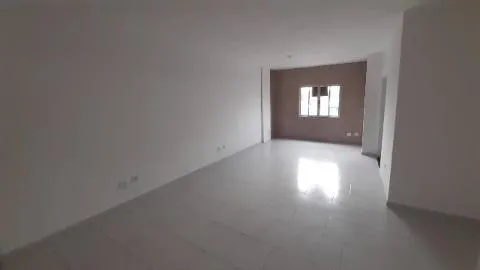 Imagem LOCAÇÃO DE SALAS COMERCIAIS NO GOPOÚVA, EM GUARULHOS/SP, 46m² com salão amplo, muita luz natural, 02 toaletes e unidades disponíveis. CONSULTE-NOS.