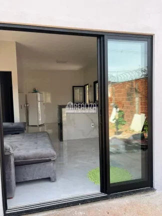Imagem Casa à venda no Jardim Maracanã, Uberaba: 1 suíte, móveis planejados