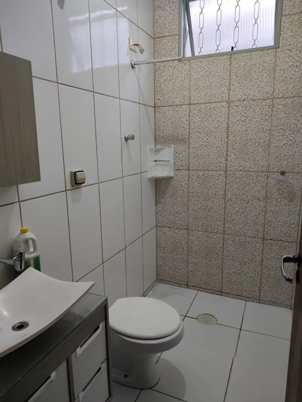 Imagem Casa à venda 3 Quartos, 1 Suite, 4 Vagas, 200M², Loteamento Residencial e Comercial Araguaia, Pindamonhangaba - SP
