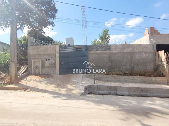Imagem Casa disponível para locação no bairro Canarinho, Igarapé-MG.