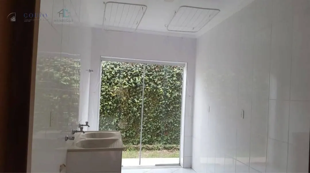 Imagem Casa Espaçosa com Piscina, Salão de Festas e Área Gourmet