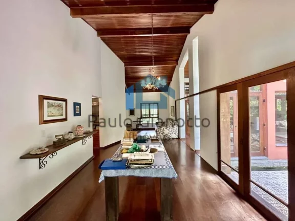 Imagem Casa Alto Padrão à Venda no Recanto Impla Granja Viana