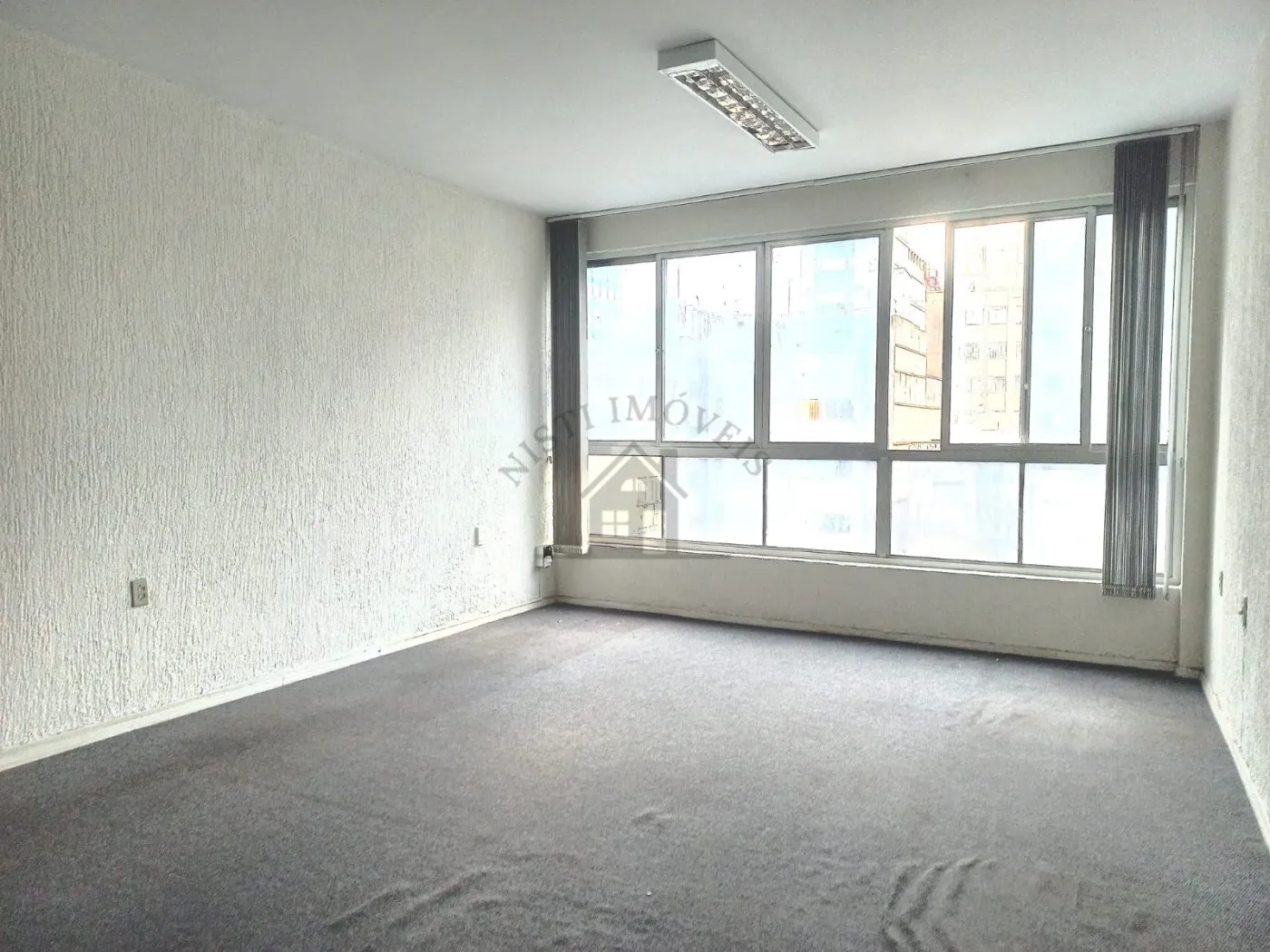 Imagem Sala comercial para Venda no bairro Centro Histórico em Porto Alegre