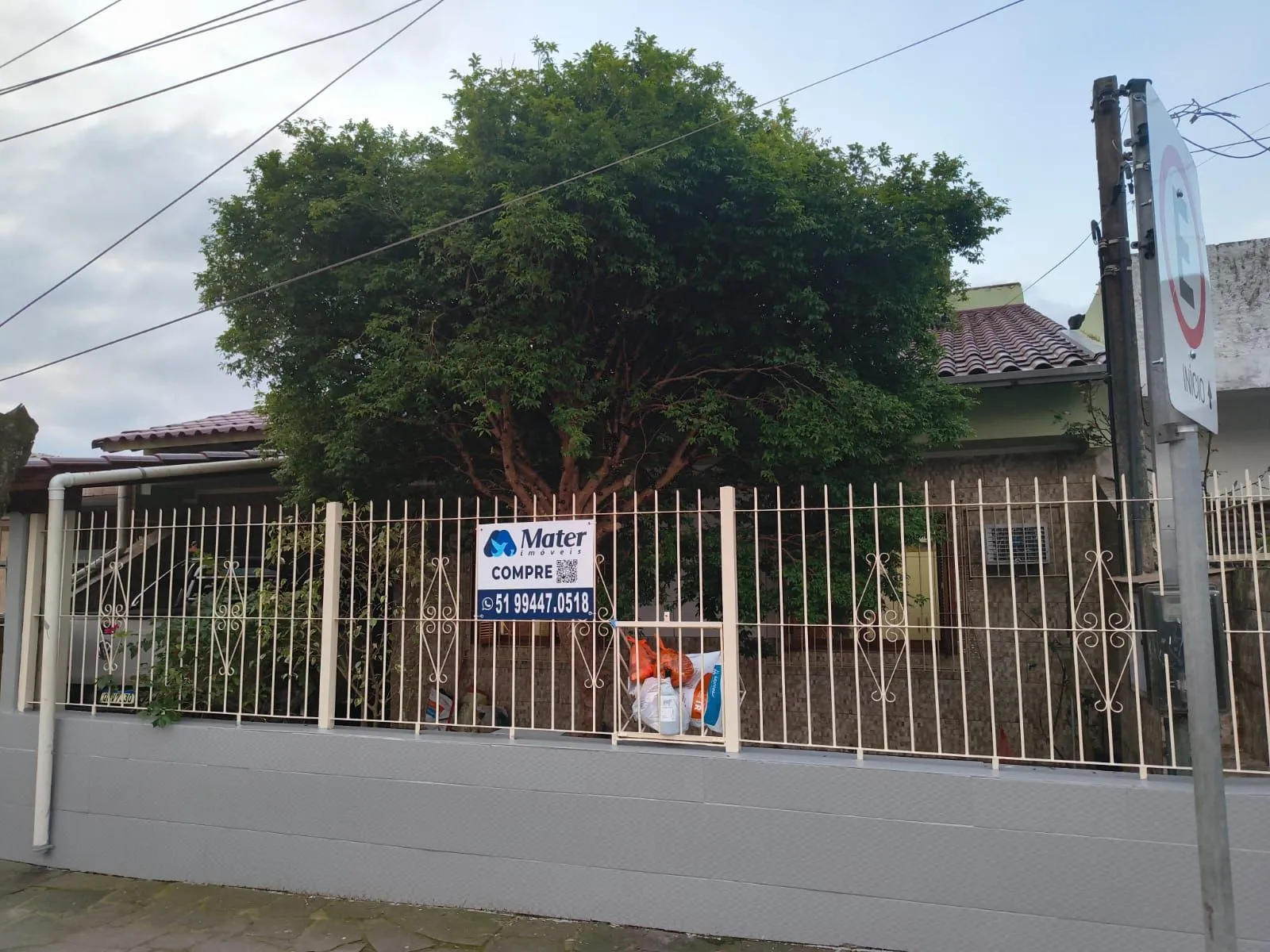 Imagem Casa com 2 vagas de garagem para carros pequenos