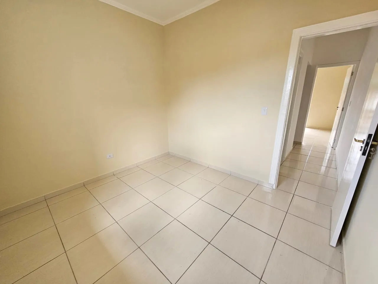 Imagem Casa à venda em Sorocaba-SP, Jardim Topázio: 2 quartos, 1 sala, 2 banheiros, 1 vaga de garagem - 100m² de área