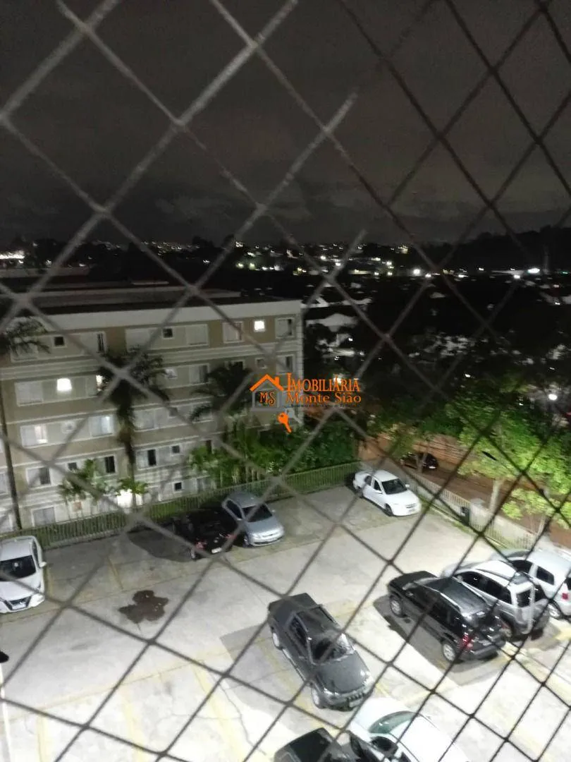 Imagem Apartamento com 2 dormitórios à venda, 45 m² por R$ 235.000,00 - Água Chata - Guarulhos/SP