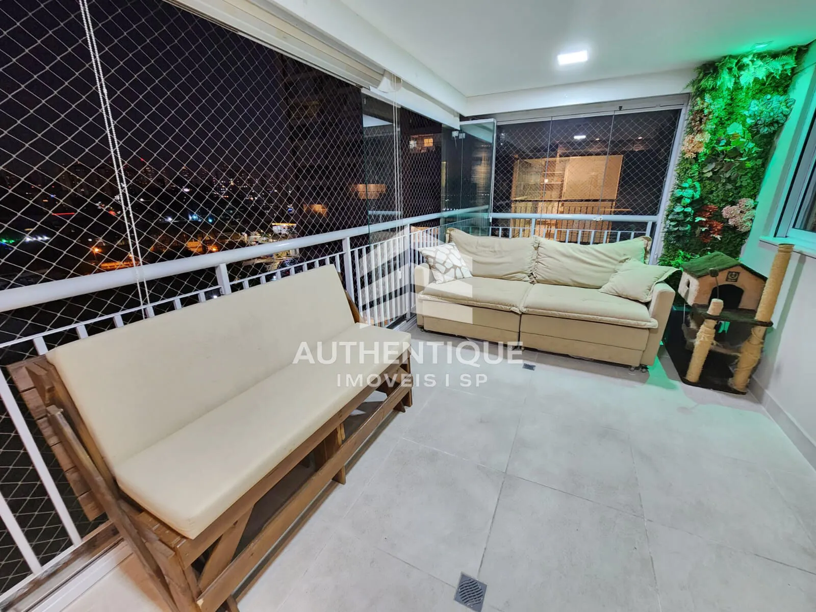 Foto do imóvel SQUARE SANTO AMARO - Apartamento à venda em R. Elias Antônio Zogbi, 150 - Santo Amaro, São Paulo - SP