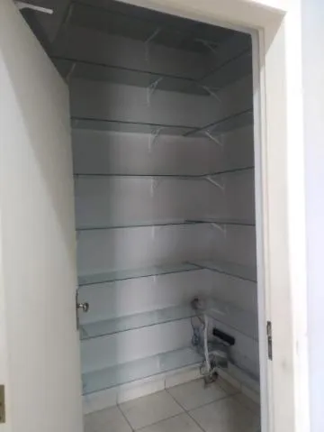 Imagem VENDA DE SALÃO COMERCIAL NO ALTO DO IPIRANGA, EM MOGI DAS CRUZES, aréa de 376m², garagem coberta e quintal com churrasqueira. CONSULTE-NOS.