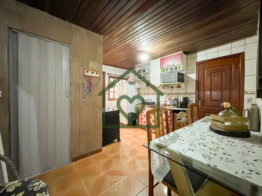 Imagem Grande oportunidade de investimento! 
Imóvel em terreno de 125m², composto por duas casas, ideal p...