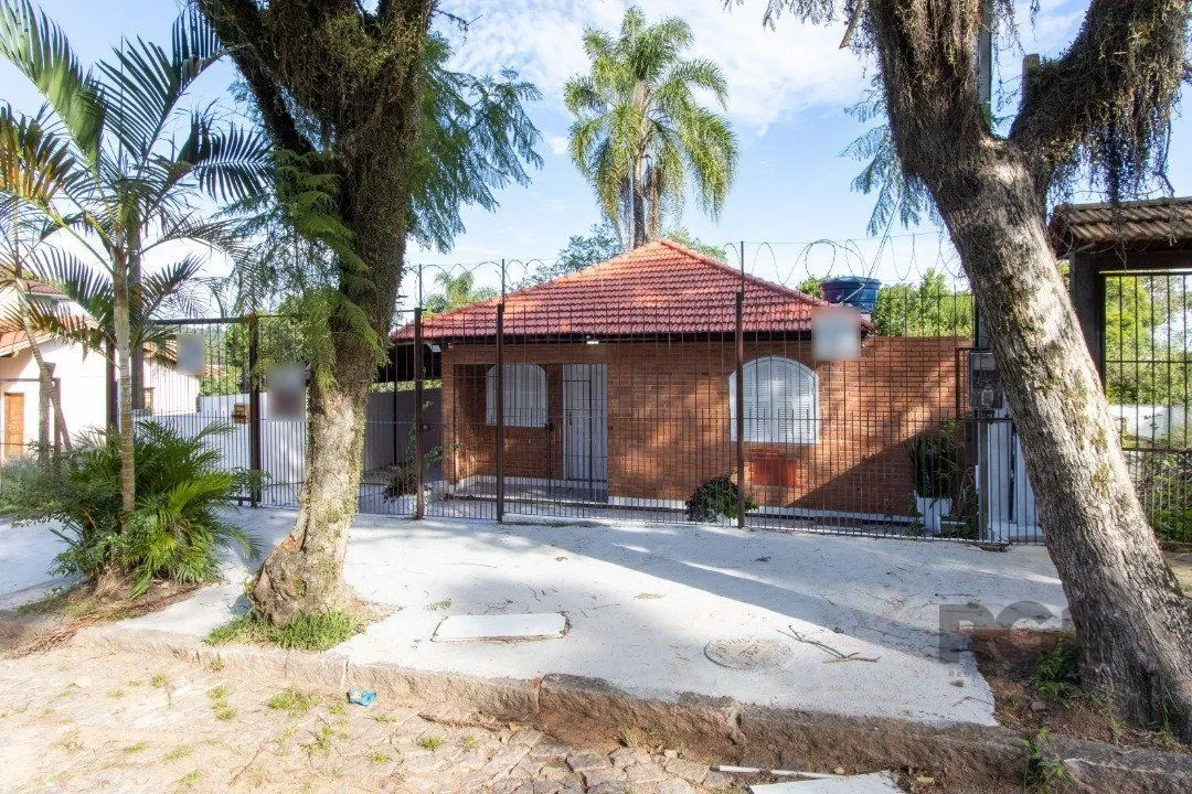 Imagem Casa para Venda - 200m², 3 dormitórios, 2 vagas - Cavalhada