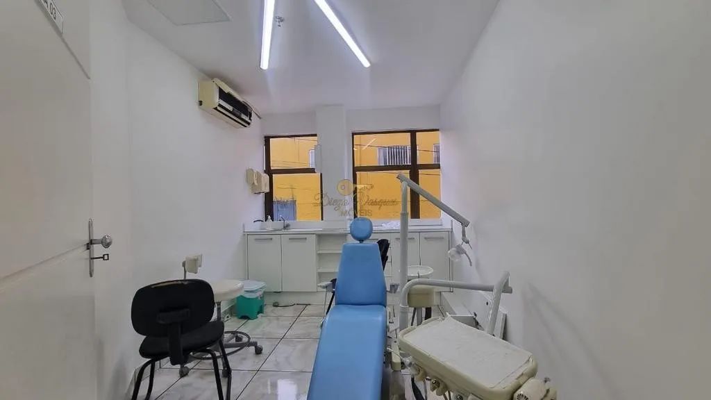 Imagem Sala Comercial para Venda em Teresópolis / RJ no bairro Várzea