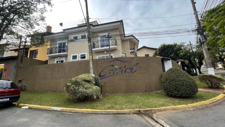 Imagem Casa com 5 suítes em Condomínio fechado na Granja Viana