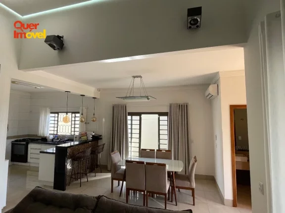 Imagem Casa Moderna e Completa à Venda ? Móveis Planejados, Escritório, Jardim e Segurança