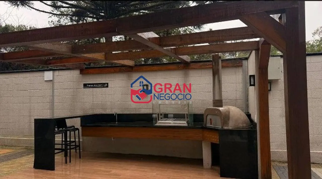 Imagem Vendo Apartamento CIC - Condomínio Clube