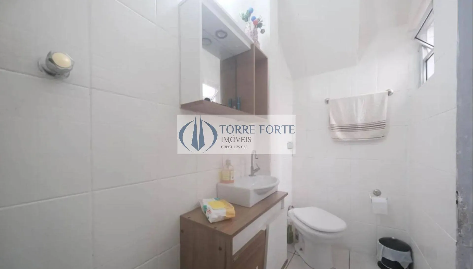 Imagem Sobrado com 3 dormitorios 1 suite 1 vaga , varanda no Parque Savoi City.