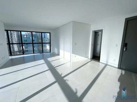 Imagem Apartamento Zona Central para Venda em Balneário Camboriú, CENTRO, 4 dormitórios, 2 suítes, 4 banheiros, 3 vagas