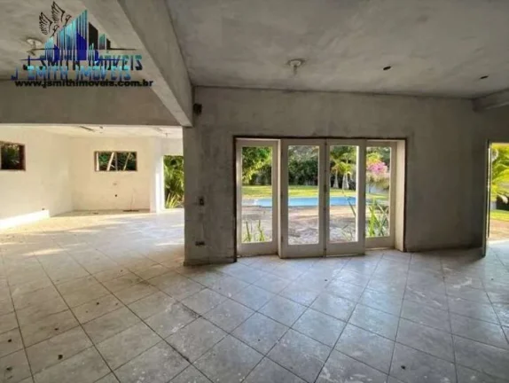 Imagem CASA CLÁSSICA, AT 3.500 m² ! 5 sts, piscina, salão! P/ REFORMAR