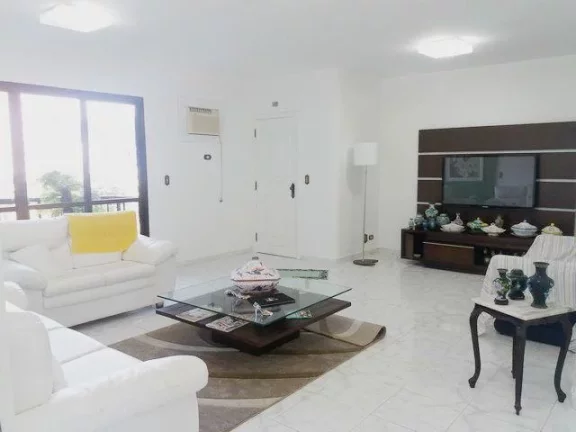Imagem Apartamento com 3 dormitórios à venda, 215 m² - Tombo - Guarujá/SP