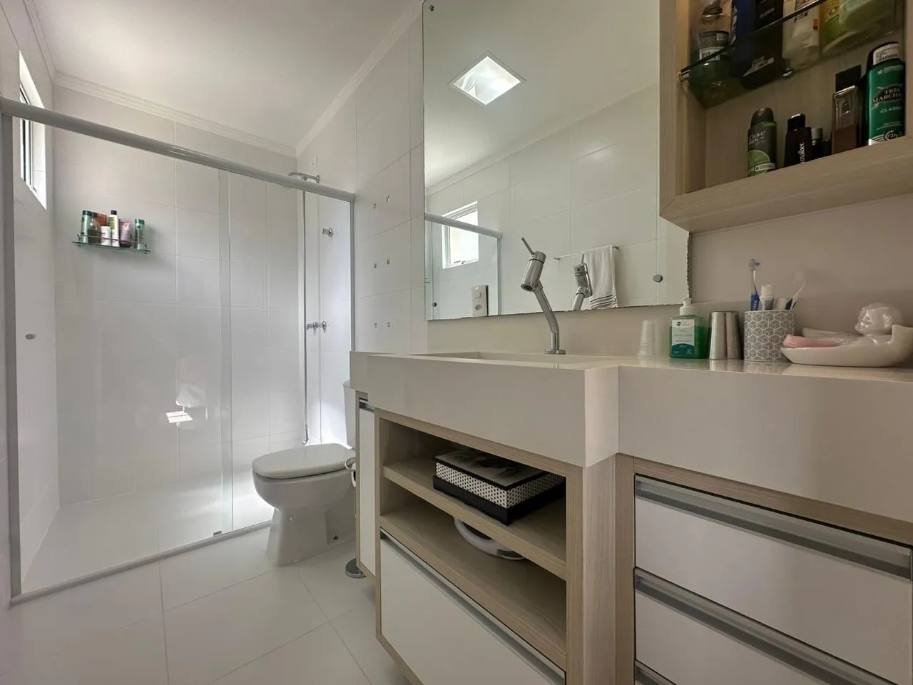 Imagem Apartamento à venda com 197.7m2 por R$ 2.850.000,00