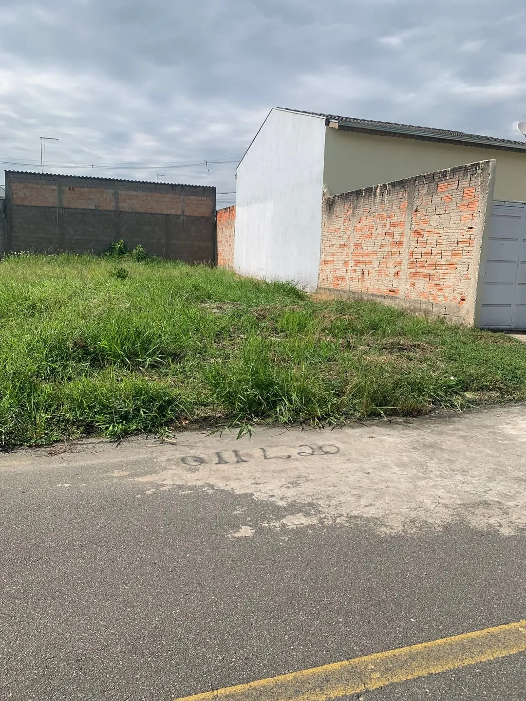 Imagem Terreno à venda 200M², Cesar Park, Pindamonhangaba - SP