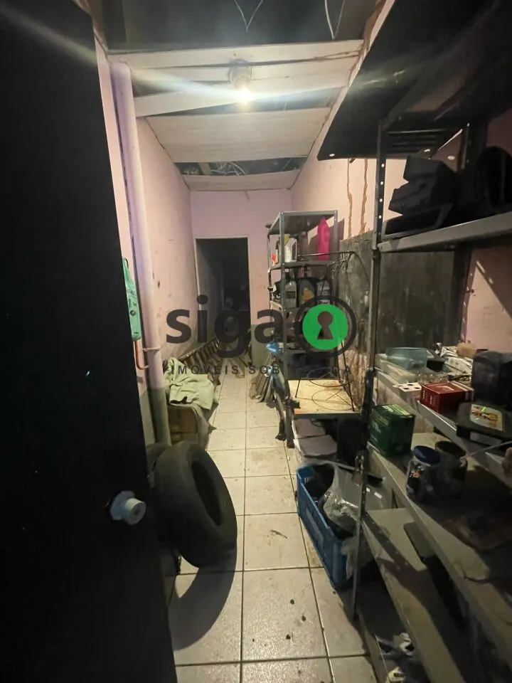 Imagem Galpão/Depósito/Armazém e 4 banheiros à Venda, 830 m²