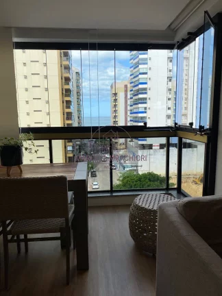 Imagem 5 quartos, 2 suítes, todo reformado na Praia da Costa