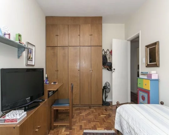 Imagem Apartamento a venda em Higienópolis com 3 quartos e 1 vaga, 136m²