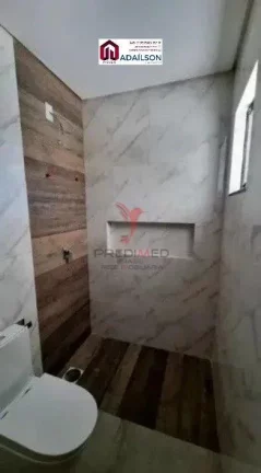 Imagem Casa com 3 Quartos e 2 banheiros à Venda, 99 m² por R$ 735.000 Há 5 minutos de centro