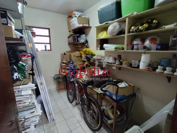 Imagem Casa Duplex com 4 suítes e uma delas com hidro-massagem, Piscina, Churrasqueira, Salão de Festas no Campo Grande em Santos (SP) por R$.1.500.000,00 !