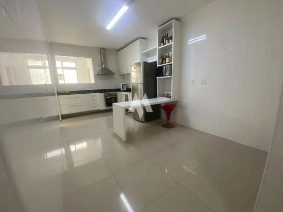 Imagem Apartamento com 139m² na Aparecida poucos metros do mar!
