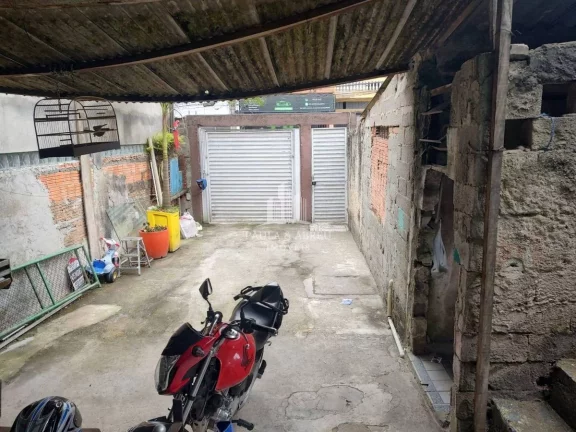 Imagem São 3 Casas Antiga (150m²na Doc. mais é maior) com 4 e duas com 2 Cômodos e quintal grande, ótimo pra comércio no Jardim Bom Recanto, Mauá-SP