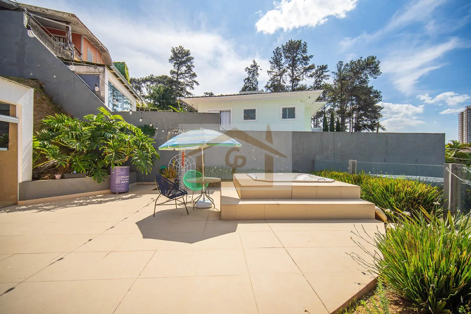 Imagem Casa com 4 dormitórios, sendo 4 suítes à venda - Granja Viana - Cotia/SP