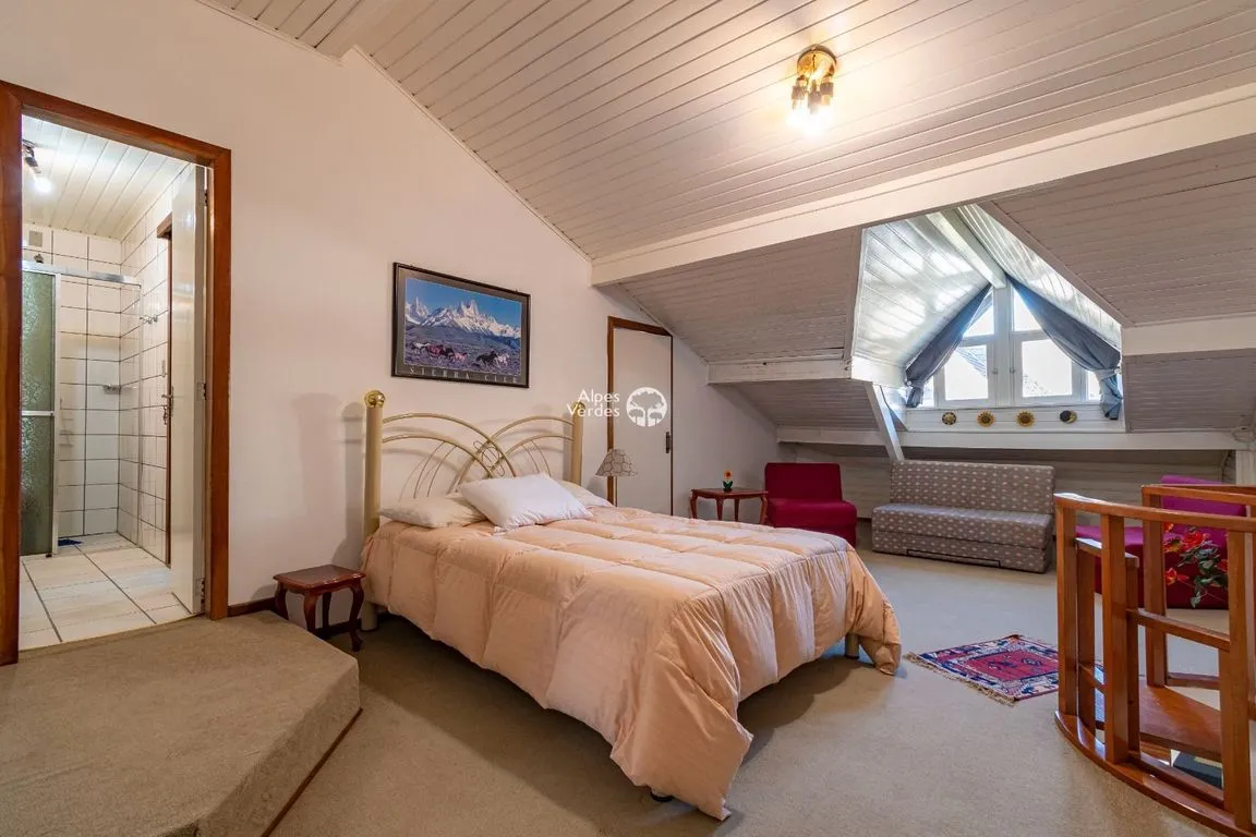 Imagem Apartamento Duplex à venda por R$ 820.000 = Floresta, Gramado =