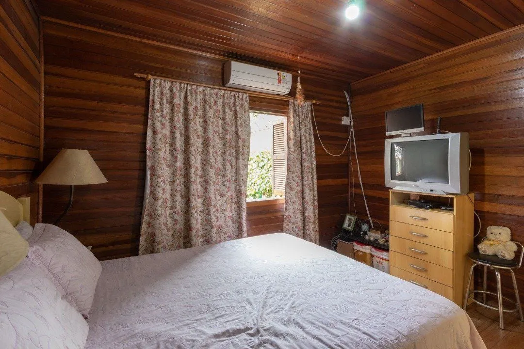Imagem Casa para Venda - 54m², 2 dormitórios, 4 vagas - Cristal