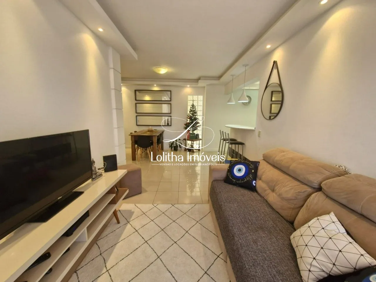 Imagem APARTAMENTO À VENDA NO ESTREITO, 3 QUARTOS SENDO 1 SUÍTE E 2 VAGAS DE GARAGEM - FLORIANÓPOLIS/SC