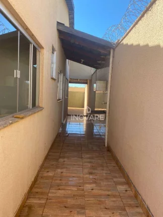 Imagem Casa com 2 dormitórios à venda, 90 m² por R$ 320.000,00 - Residencial beira Rio I - Itumbiara/GO