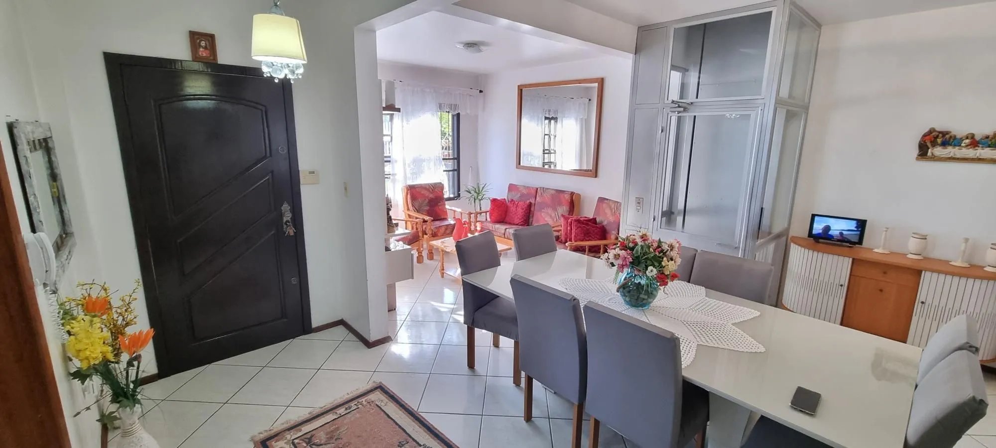 Imagem Casa 3d com elevador 3WC, 2V Espirito Santo Porto Alegre zona sul