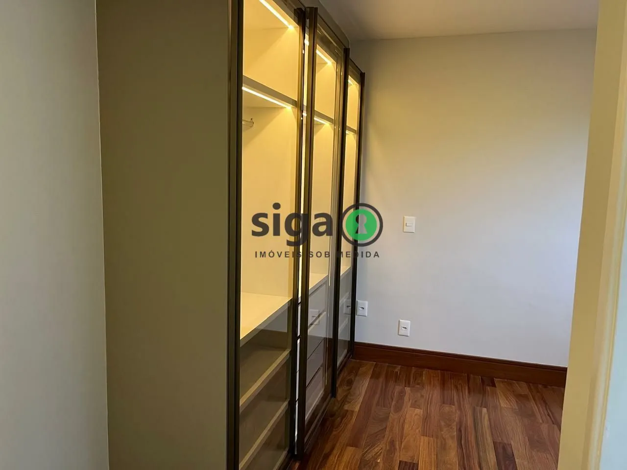 Imagem VILA ANDRADE: 168/M², 03 SUÍTES, 03 VAGAS.
