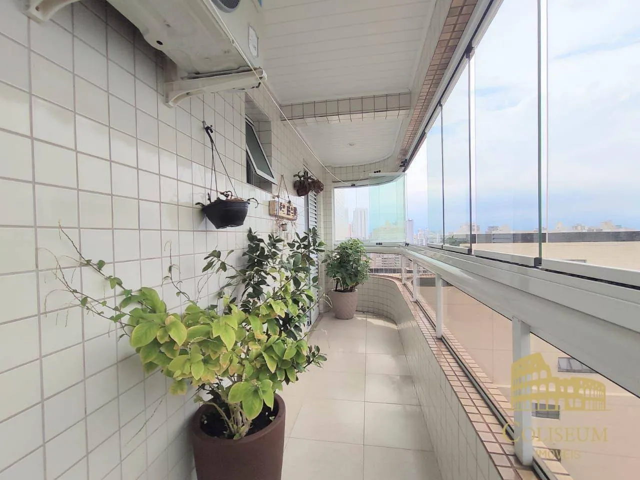 Imagem Apartamento com 3 dormitórios à venda, 138 m² por R$ 1.350.000,00 - Canto do Forte - Praia Grande/SP