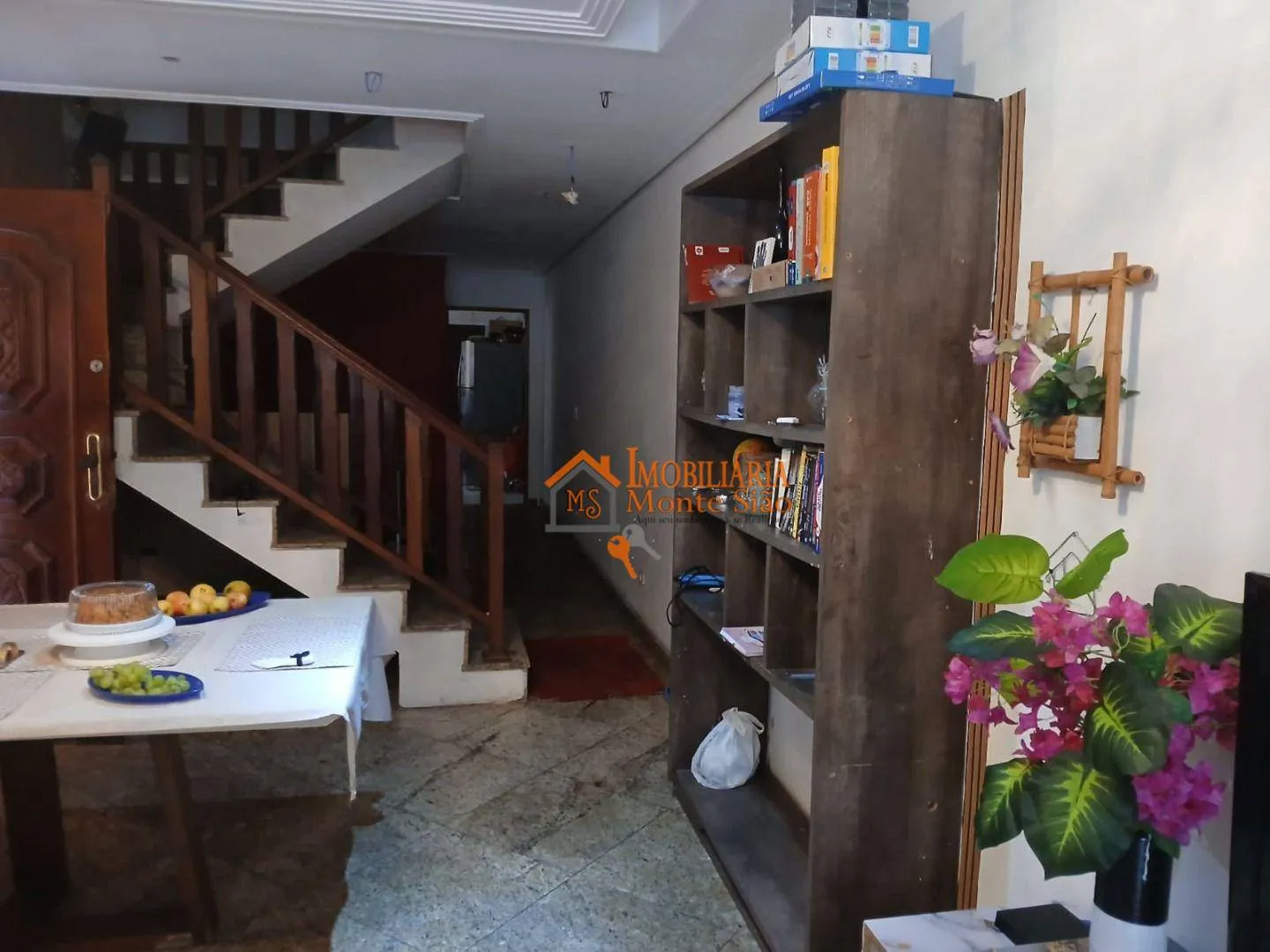 Imagem Sobrado com 4 dormitórios à venda, 300 m² por R$ 850.000,00 - Vila Augusta - Guarulhos/SP