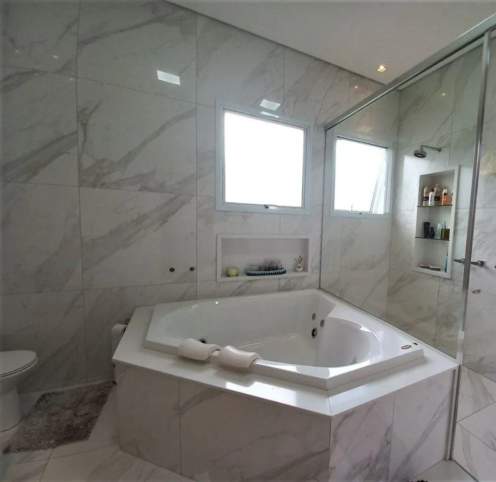 Imagem Casa no Village Castelo Itu de 580m²