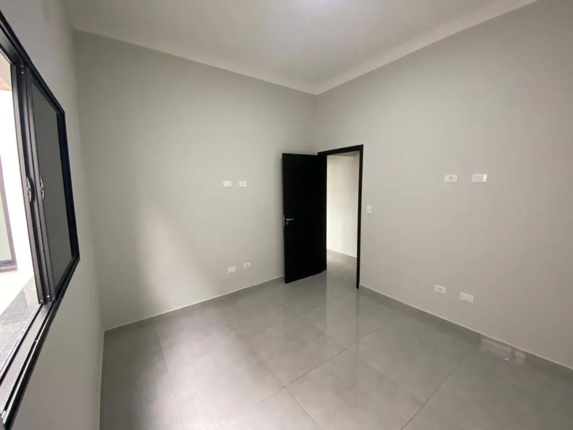 Imagem LINDA CASA NOVA COM PISCINA EM MONGAGUÁ