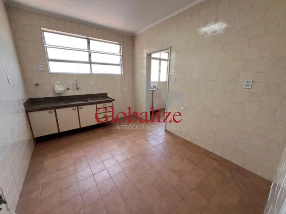 Imagem Apartamento com 2 suítes, vaga demarcada, elevador, todo reformado, amplo no Marapé em Santos por R$ 560.000,00