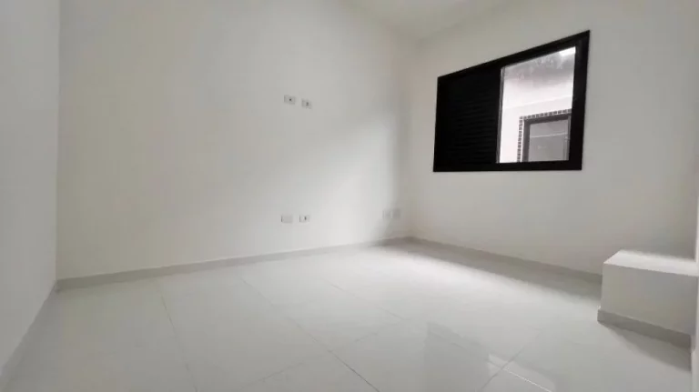 Imagem Sobrado à Venda com Área Gourmet e Piscina - Conforto e Lazer Completo!