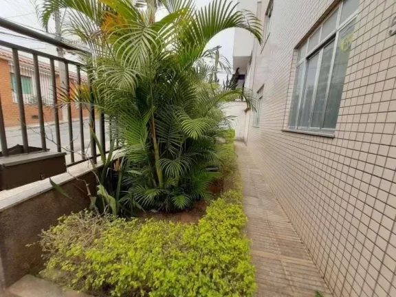 Imagem Praticidade e Conforto: Apartamento com Suíte e Garagem Coberta no bairro Santa Cecília.
