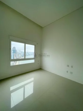 Imagem Cobertura Triplex frente mar em Balneário camboriú.