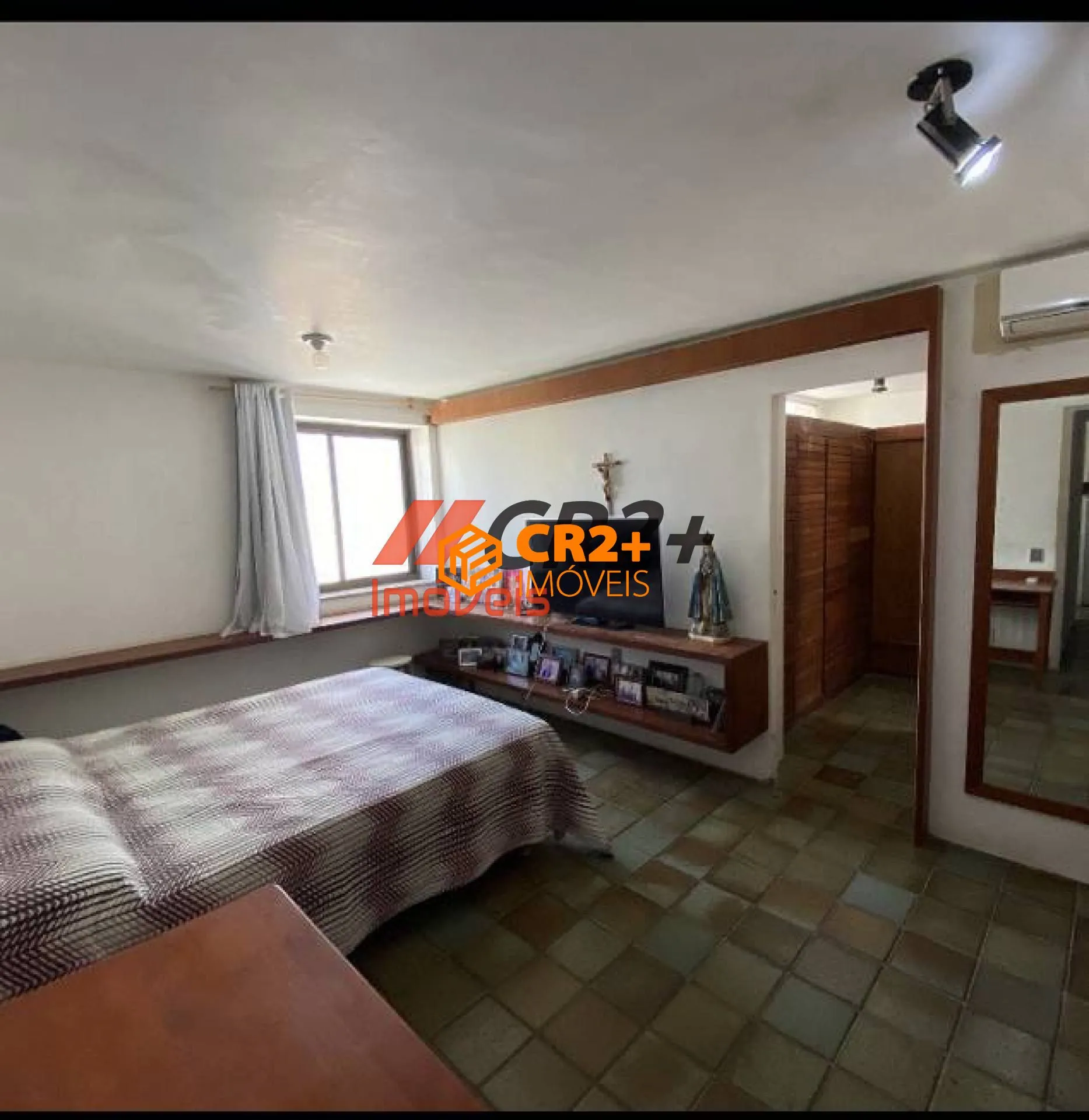 Imagem Cobertura à Venda com 06 quartos, 03 suítes em Boa Viagem com 345M².