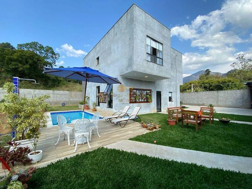 Foto do imóvel Casa para Venda em Teresópolis / RJ em Rua Antônio Custódio