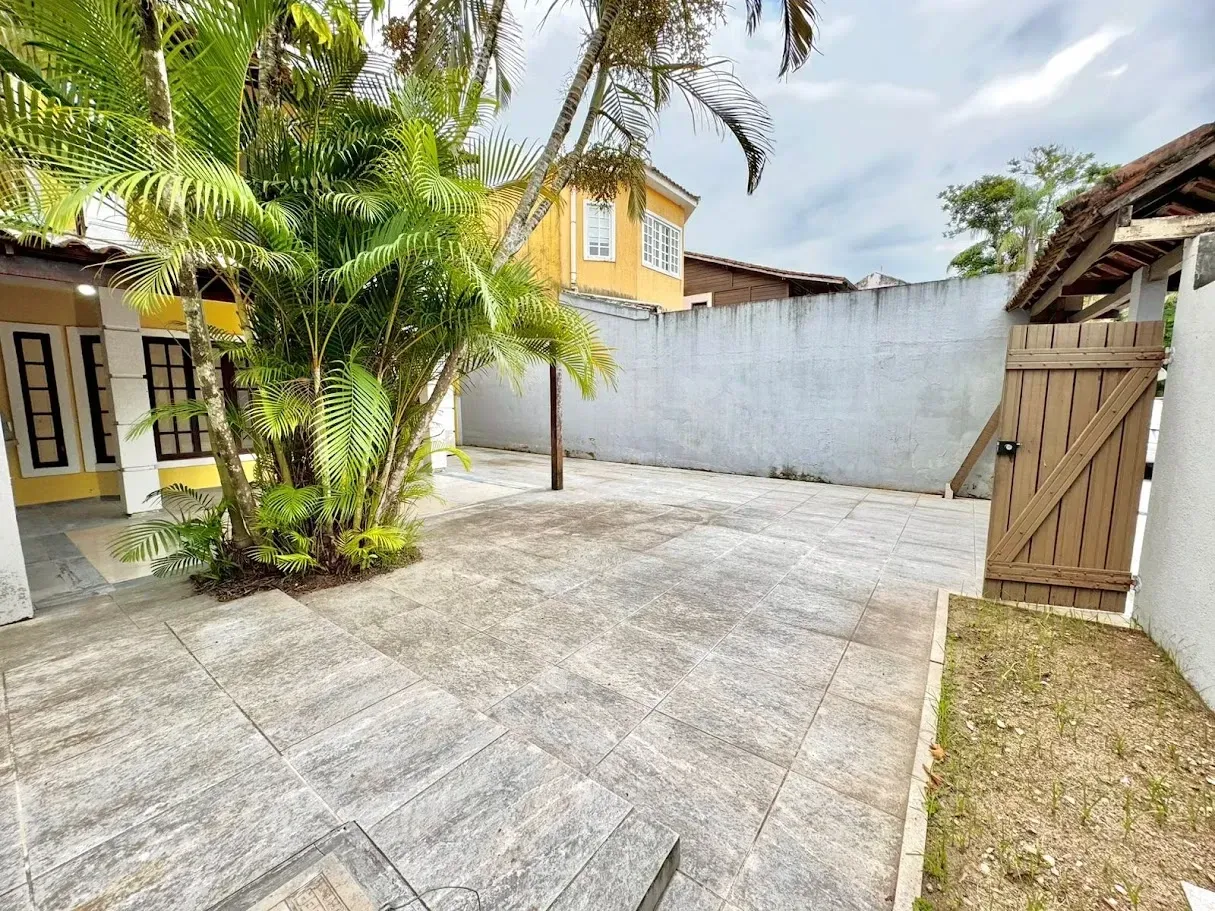 Imagem Casa de Condomínio com 4 Quartos à Venda, 120 m² em Vargem Grande - Rio de Janeiro
