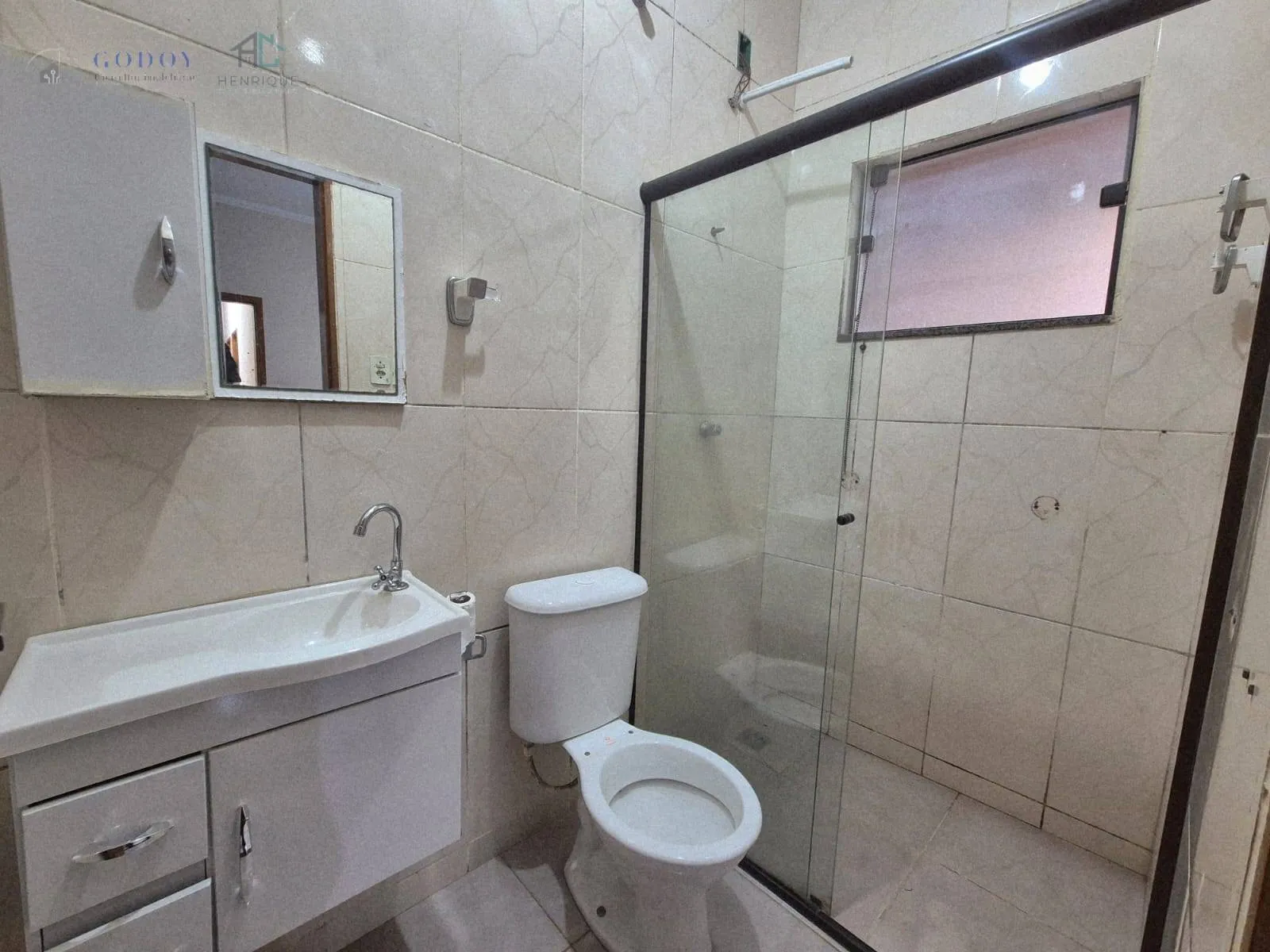 Imagem Excelente Casa no Mombaça com Suíte